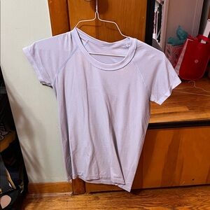 Lululemon women's perriwinkle swiftly tech